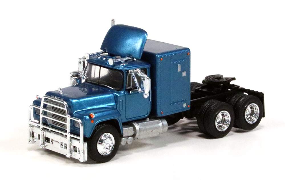Don Mills Models HO Scale Mack Cab Over Chassis - Unpainted Cast Metal Ulrich Kit (1/87)