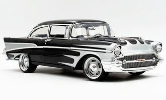 1:18 1957 Chevrolet Bel Air Custom (Black/Silver) 1:18 1957 Chevrolet Bel Air Custom (Black/Silver)