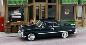 1949 Ford 2-Door Coupe (Colony Blue)