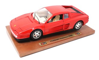 1:18 1984 Ferrari Testarossa (Red) 1:18 1984 Ferrari Testarossa (Red)