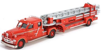 Seagrave 7-Man Ladder Truck (Closed) "Columbus" (Red)