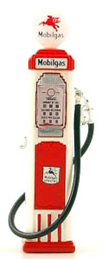 1936 Tokheim 36-B Gas Pump "Mobilgas" 1936 Tokheim 36-B Gas Pump "Mobilgas"