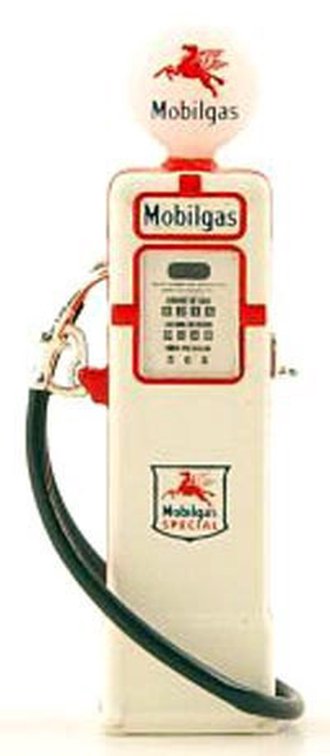 1937 Bowser 37 Gas Pump "Mobilgas" 1937 Bowser 37 Gas Pump "Mobilgas"
