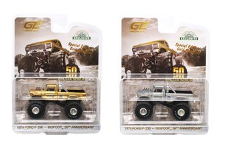 Chase Set 1:64 Bigfoot #1 50th Anniversary - 1974 Ford F-250 Monster Truck (Gold Chrome/Raw Body)