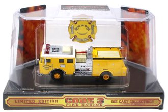 1:64 Seagrave Fire Pumper "Honolulu, HI #E25"