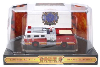1:64 Seagrave Fire Pumper "Louisville, KY #2"