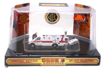 1:64 Ford E-350 Ambulance "Chicago, IL #3"