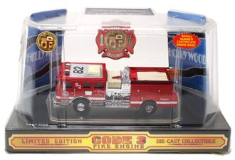 1:64 Seagrave Fire Pumper "Los Angeles, CA #82"