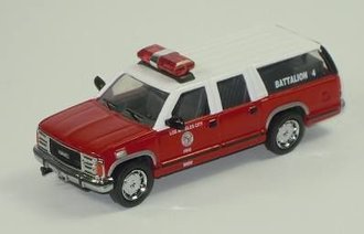 1:64 GMC Suburban "City of Los Angeles Fire Dept. Battalion 4" 1:64 GMC Suburban "City of Los Angeles Fire Dept. Battalion 4"