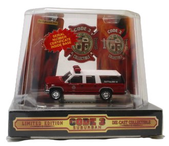 1:64 GMC Suburban "City of Los Angeles Fire Dept. Battalion 10" 1:64 GMC Suburban "City of Los Angeles Fire Dept. Battalion 10"