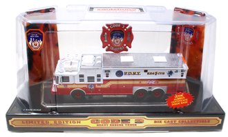 1:64 Saulsbury Heavy Rescue Truck "FDNY Rescue 3"