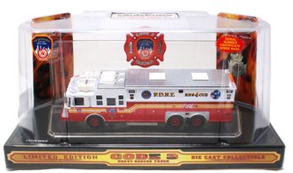 1:64 Saulsbury Heavy Rescue Truck "FDNY Rescue 4"
