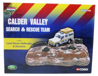 1:43 Land Rover Defender & Diorama "Calder Valley Search & Rescue Team"