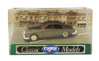 Jaguar Mk Saloon (Gray)