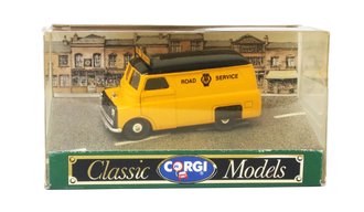 Bedford CA Van "Road Service"