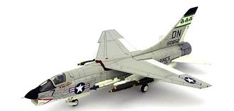 F-8E Crusader Vmf(Aw)-333 Fighting Shamrocks, Dn7, Mcas Yuma, AZ F-8E Crusader Vmf(Aw)-333 Fighting Shamrocks, Dn7, Mcas Yuma, AZ