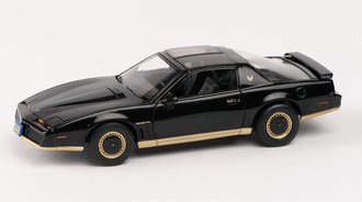 1:43 1982 Pontiac Firebird Trans Am (Black/Gold)
