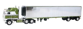 Kenworth K100 COE Aerodyne w/53' Spread-Axle Reefer Trailer (Green/Chrome)
