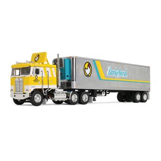 1:64 Kenworth K100 COE Flat Top w/Vintage Reefer Trailer "Brakebush" 1:64 Kenworth K100 COE Flat Top w/Vintage Reefer Trailer "Brakebush"