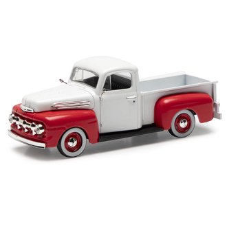 1:48 1951 Ford Pickup Truck (White w/Red Fenders) 1:48 1951 Ford Pickup Truck (White w/Red Fenders)