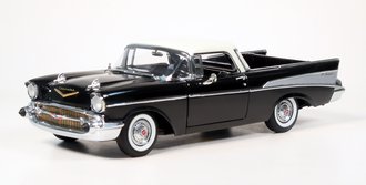 1:24 1957 Chevrolet El Camino Phantom (Black Onyx/India Ivory) - Limited Edition