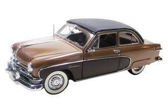 1:24 1950 Ford Crestliner (Hawaiian Bronze Poly/Dark Brown) - 60th Anniversary Edition