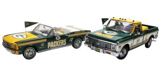 1:24 Green Bay Packers Set - 1972 Chevrolet Cheyenne Pickup & 1966 Ford Mustang