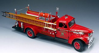 1:16 1941 Chevy Fire Truck "Volunteer Fire Dept. #7" (Red)