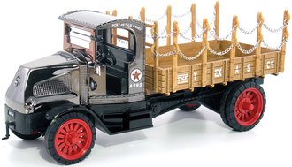 1:32 Texaco #18 1918 Mack AC Bullfrog Flatbed Truck (Special Edition)