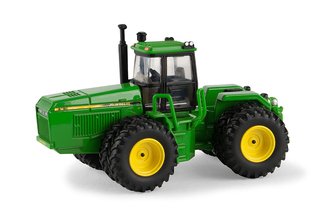 1:64 Prestige Collection - John Deere 8760 Tractor w/Duals