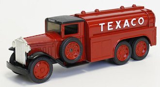 1:38 Texaco # 7 1930 Diamond T Tanker (Bank)
