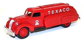 1:38 Texaco #10 1939 Dodge Airflow Tanker (Bank)