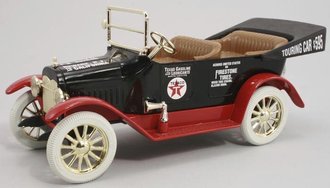 1:38 Texaco #14 1917 Maxwell Touring Car (Bank)