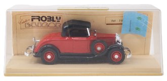 1:43 1932 Ford V8 Model 18 (Red) 1:43 1932 Ford V8 Model 18 (Red)