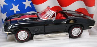 1:18 1967 Corvette L-71 (Black w/Red)