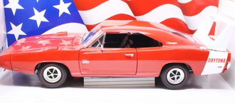 1:18 1969 Charger Daytona (Red w/White)