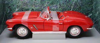 1:18 1962 Chevy Corvette (Red)