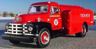 1955 Diamond T Oil Tanker "Texaco - Colwell Oil #2"
