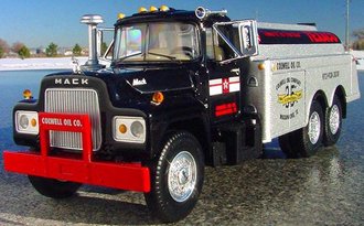 Mack R Oil Tanker "Texaco - Colwell Oil 35th Anniversary" *** Damaged Box ***