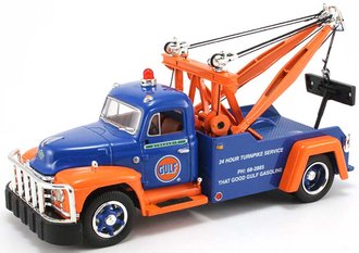 1:34 1955 Diamond T Tow Truck "Gulf Oil"