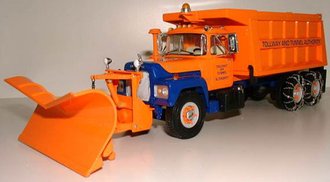 1:34 1967 Mack R Dump w/Snow Plow "Tollway and Tunnel Authority"