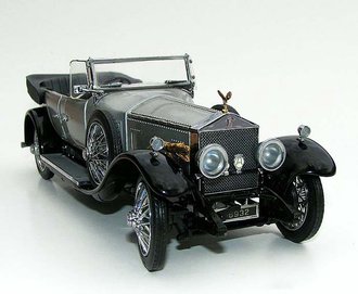 1:25 1925 Rolls-Royce Silver Ghost (Silver/Black)