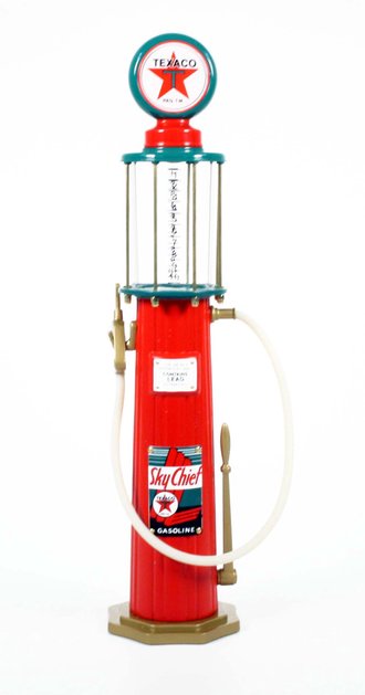 12" 1920's Wayne Gas Pump "Texaco Sky Chief" (Red) (Coin Bank) 12" 1920's Wayne Gas Pump "Texaco Sky Chief" (Red) (Coin Bank)