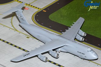 1:200 USAF Lockheed C-5M Super Galaxy - Travis AFB