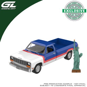 1:64 1981 Dodge Ram - America 250 Edition w/Big Statue of Liberty Figurine