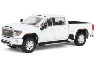 1:64 2022 GMC Sierra 2500HD Denali Pickup (Summit White)
