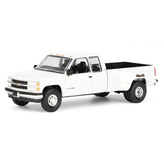1:64 1998 Chevy Silverado 3500 Extended Cab Dually Pickup Truck (Olympic White) 1:64 1998 Chevy Silverado 3500 Extended Cab Dually Pickup Truck (Olympic White)