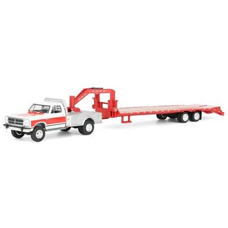 1:64 1992 1st Gen Dodge Ram Flatbed Dually w/Gooseneck Flatbed Trailer (Red/White) 1:64 1992 1st Gen Dodge Ram Flatbed Dually w/Gooseneck Flatbed Trailer (Red/White)