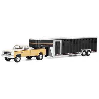 1:64 1993 1st Gen Dodge Ram W-350 Dually w/Toolbox & Gooseneck Livestock Trailer (Tan/Black) 1:64 1993 1st Gen Dodge Ram W-350 Dually w/Toolbox & Gooseneck Livestock Trailer (Tan/Black)