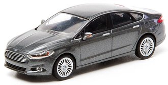 1:43 2013 Ford Fusion (Sterling Grey Metallic) 1:43 2013 Ford Fusion (Sterling Grey Metallic)